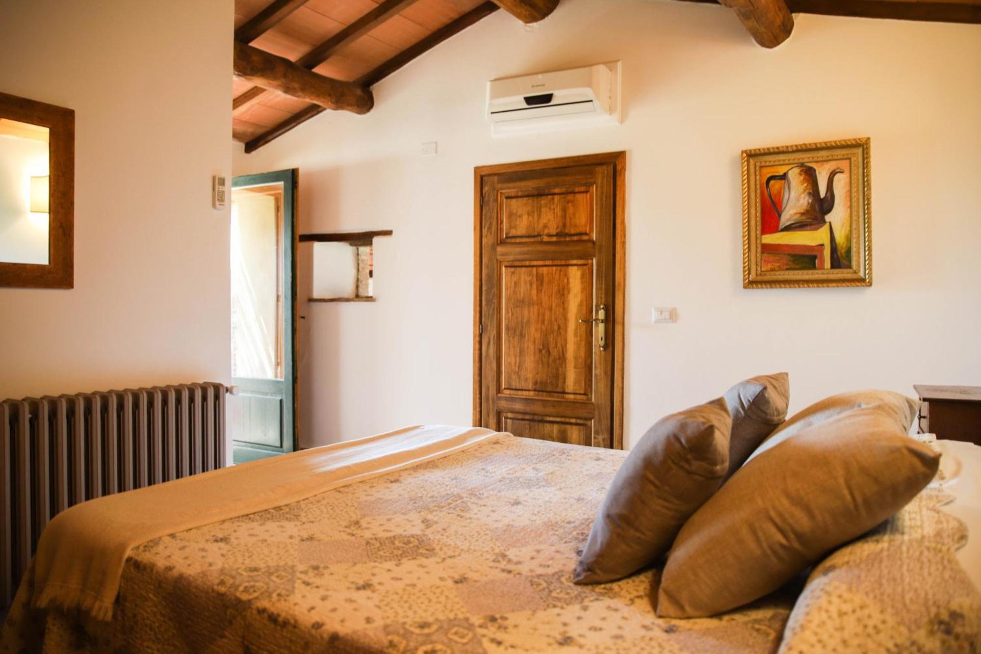 Bio Agriturismo Poggio Aione Saturnia Exterior photo